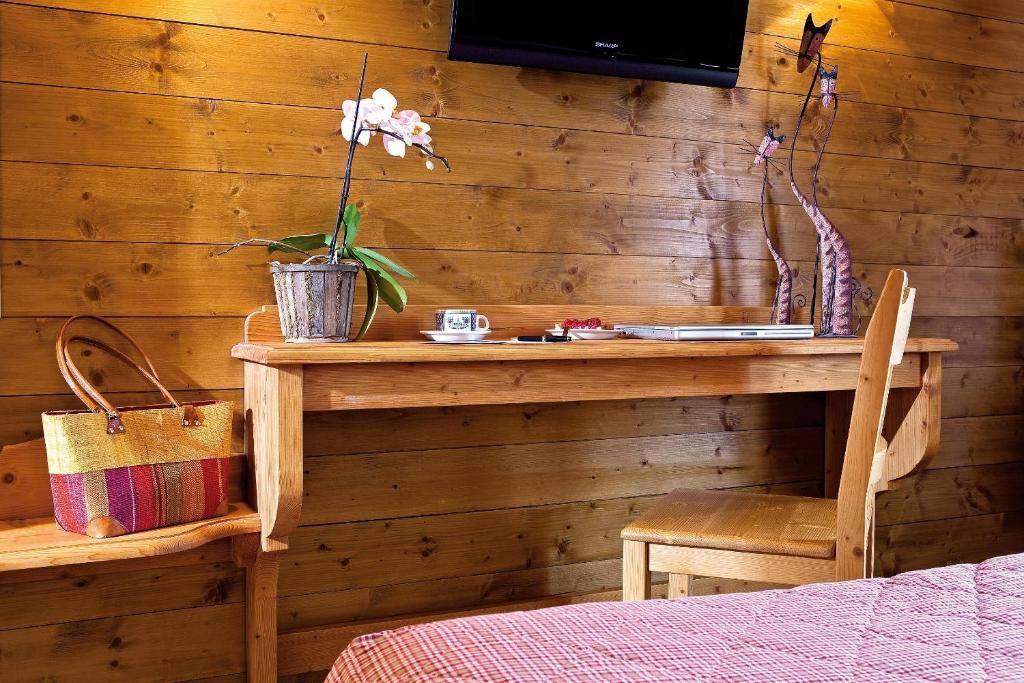 Hotel Belalp Chatel Bilik gambar